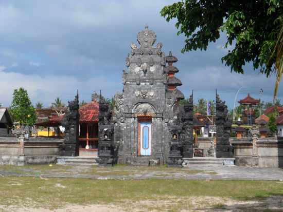 Alte Tempelanlage auf der Insel