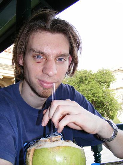Ja richtig, ich sehe fertig aus. Selbst schuld, wenn man einen Tempel um Mittagszeit besichtigen muss. Tempelbesichtigung