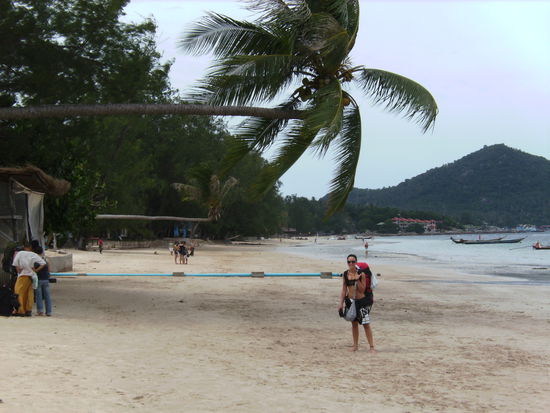 Die Manu beim Aufbruch zur sinnlosen Tour, hier noch am Sairee-Beach