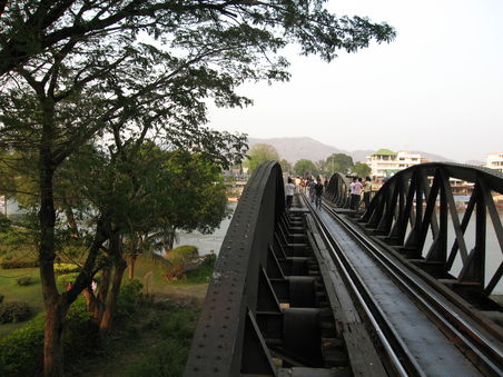 Bruecke am Kwae