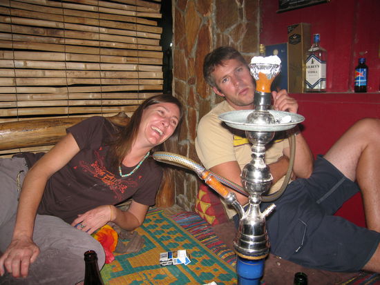 Kathi und Neil schon etwas angeheitert in Kanchanaburi 