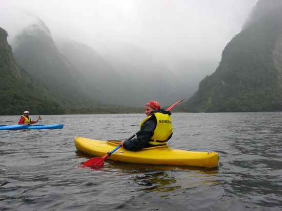 Roschi versuchte sich auch im Kajak fahren