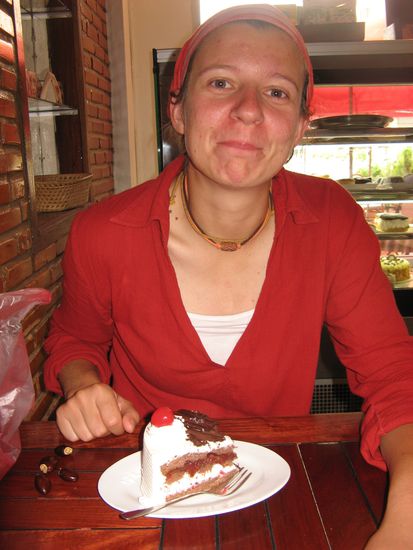 Nach dem grossen Stueck Kuchen war Roschi schlecht