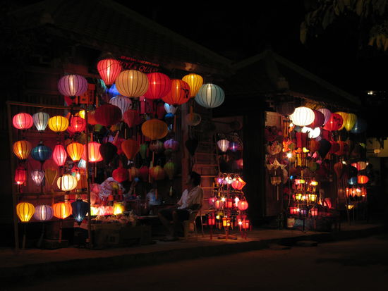 In Hoi An kann man die schoensten Lampignons kaufen