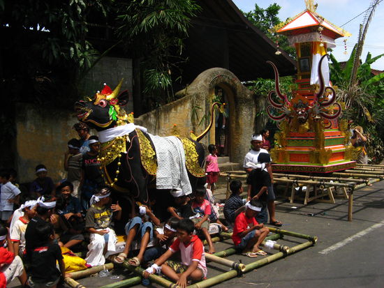 Vorbereitung Beerdigungszeremonie
