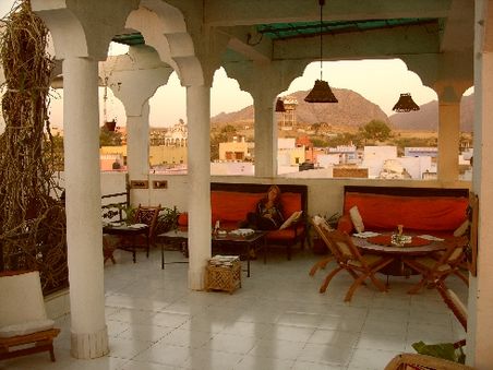 "Seventh Heaven " die schoenste Ruheoase ueber den Daechern von Pushkar