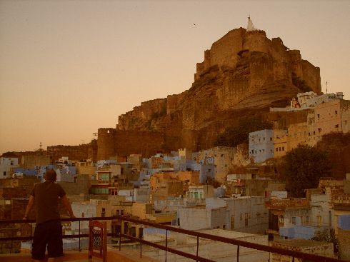 Ebenso der Blick vom GH aufs Fort Meherangarh