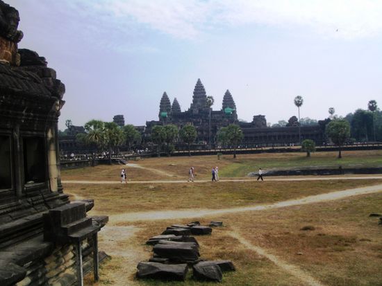 Angkor Wat mit seinen fuenf Tuermen