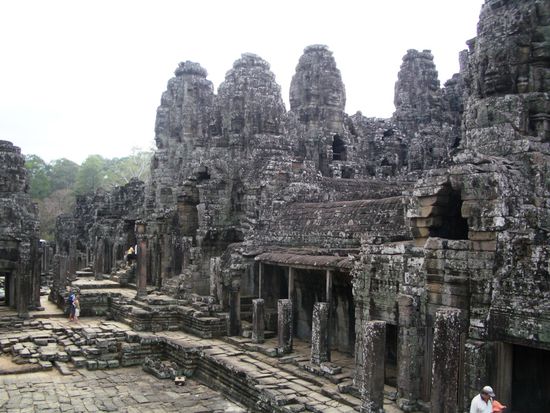 Bayon mit seinen vielen Gesichtern