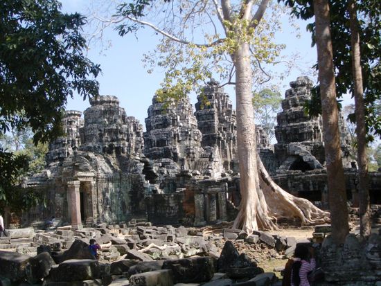 Im Banteay Kdei koennte mal aufgeraeumt werden.