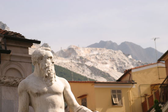 Detail in Carrara