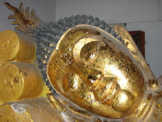 Liegender Buddha im Wat Phra Sing