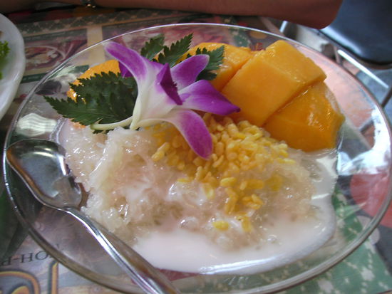 Sticky rice mit Mango: unbedingt probieren!