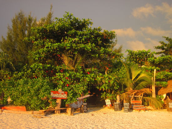 Im Cafe Lipe gibt es neben dem weltbesten Muesli (+ Fruechte + Joghurt) eine super Stimmung und die Aussicht zu geniessen.