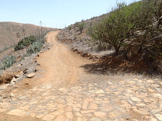 von Betancuria aus auf den Morro, del Cortijo
