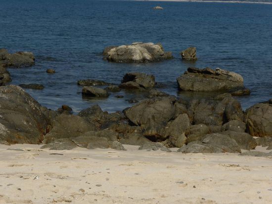 ... und die hintere Stein-Formation erinnert mich an eine Schildkröte. (Leider keine echte gesehen)