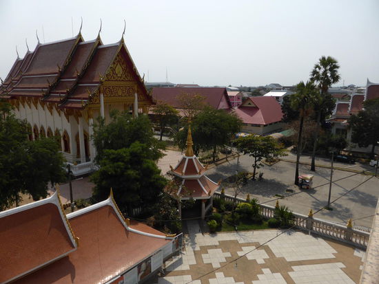 Wat Poti Somporn. Er ist neu, ich fand ihn eher unspektakulär.