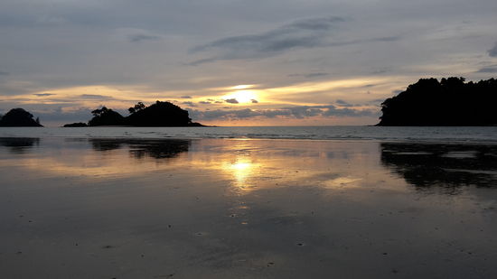 Blick auf das Meer in Ko Pha Tong.
