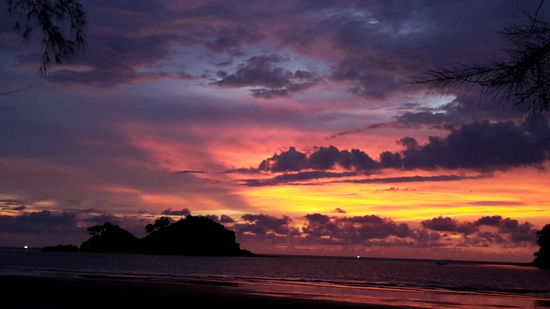 Seht ihr die Bilder in den Wolken?