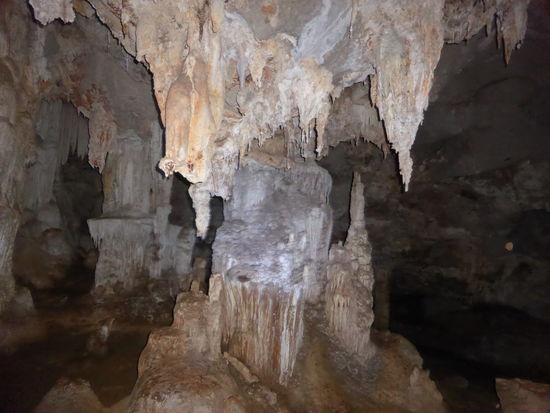 Auch in der Höhle.