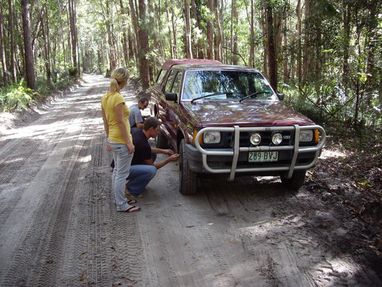 Unser 4x4 Allrad Mazda 
Ja jeder Reifen hatte am Ende noch 1,5bar Druck (normal Druck ca.3,5bar)!!!