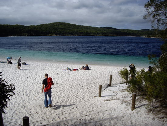 Im inneren der Insel ein sehr, sehr alter Regenwasser-See