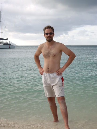 scho a bissal weniger Haare im Gesicht dieser coole Typ