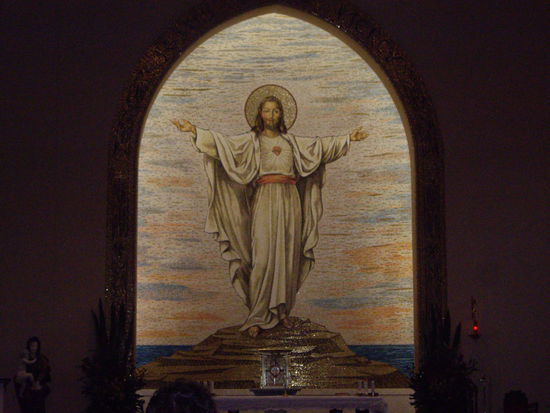 Schoenes Alterbild einer Kirche in der ich auf dem Nachhauseweg eine Rast eingelegt habe. 