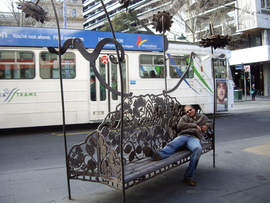 wenn die schon mal ne Bank zu rasten da haben 