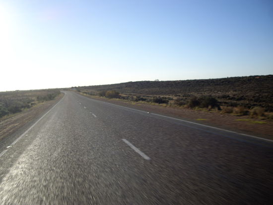 Ja mein Ausblick der naechsten Tage.
Du bist im Nix. links is Nix, rechts is Nix, vor dir is Nix, hinter dir is Nix, ueber dir is Nix und du mist mitten drin im Nix..... 
ein 1,90m grosses Nix im Nix 