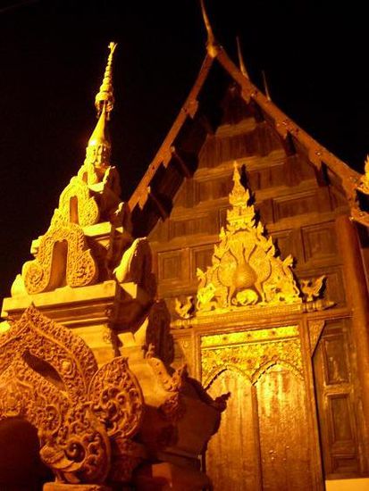 Chiang Mai by night 1