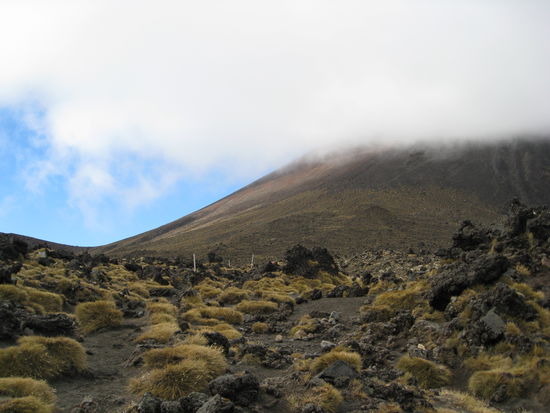 Gipfel in den Wolken