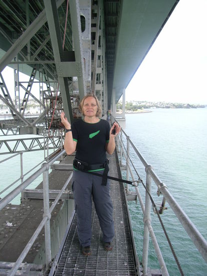 Auckland Harbour Bridge,
kurz vor dem Bungee-Sprung