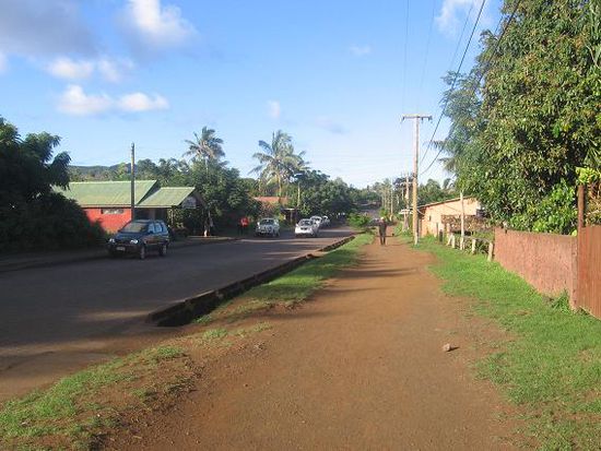 Die Hauptstrasse von Hanga Roa