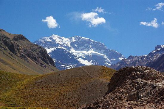 Der Aconcagua. Von so weit weg sieht er gar nicht so gross aus.