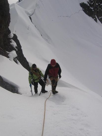 ... und den Hang zum Tarija wieder hinauf