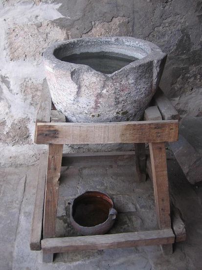 Ein antiker Wasserfilter. 2 Liter pro Stunde konnten damit gereinigt werden.