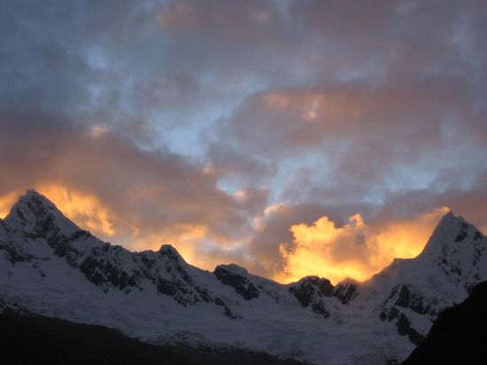 Quitaraju links und Alpamayo rechts