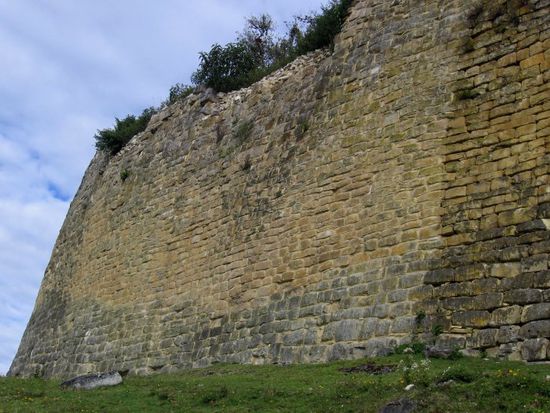 Die Mauern sind einfach riesig