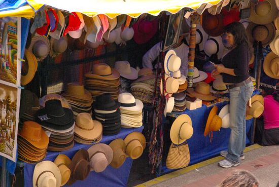 Hier gibts Hüte in allen möglichen Variationen...