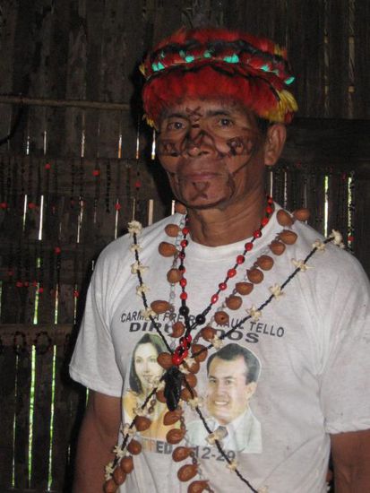 Der Schmane des Dorfes Cotococha hat sich extra für uns in Schale geworfen