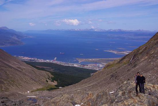 Blick auf Ushuaia und den Beaglekanal