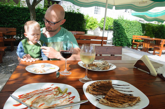 Letzter Stop: Palatschinken essen