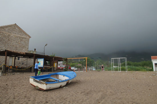 Hinten türmen sich schon die nächsten Wolken auf
