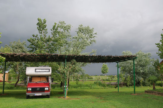 Da hinten sind normalerweise die albanischen Alpen, aber heute ist leider nichts zu sehen.