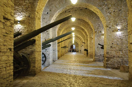 Die Galerie mit den Kanonen