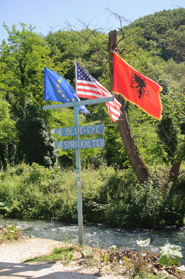 Am Eingang zum Blue Eye