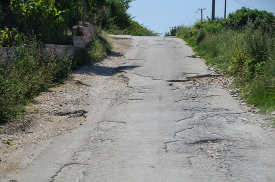 Strasse leer, dafür nicht mehr ganz so okay