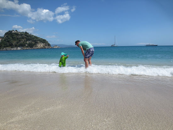 Georg geht alleine rein und raus