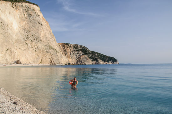 Da haben wir gleich ein erfrischendes Bad genommen, und Georg durfte seine Schwimmflügerl ausprobieren.